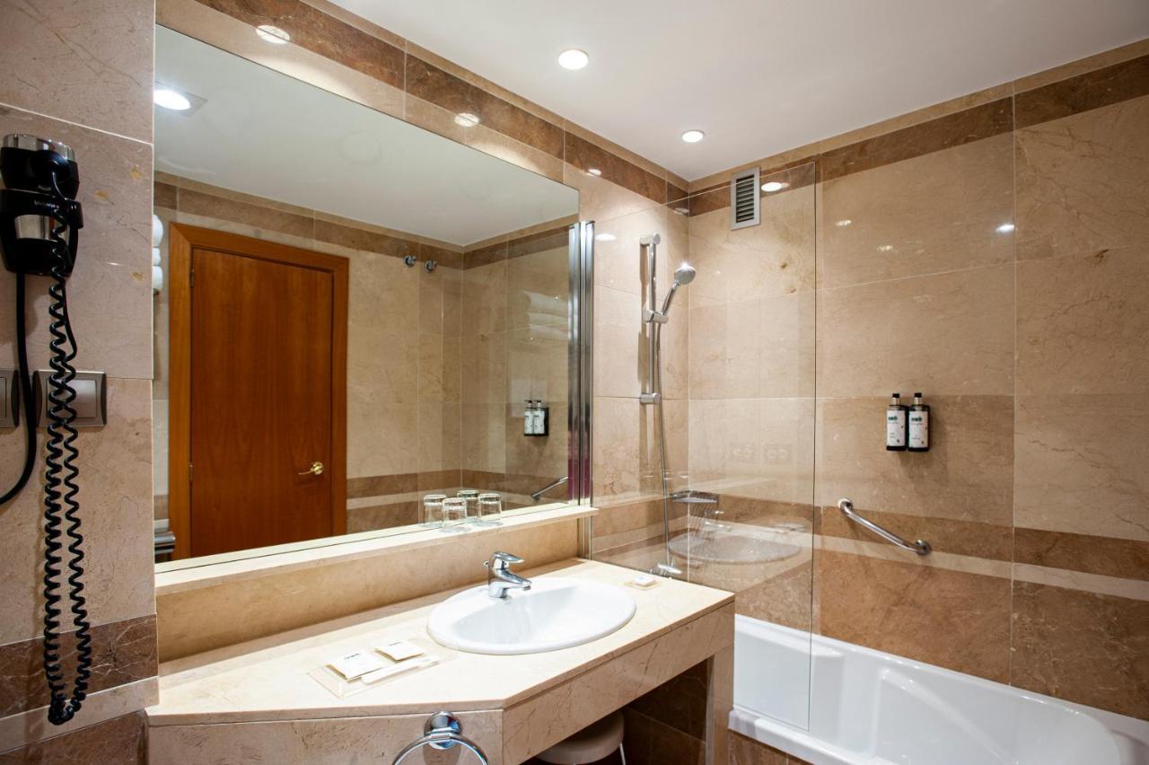Habitación Triple (2 adultos + 1 niño)